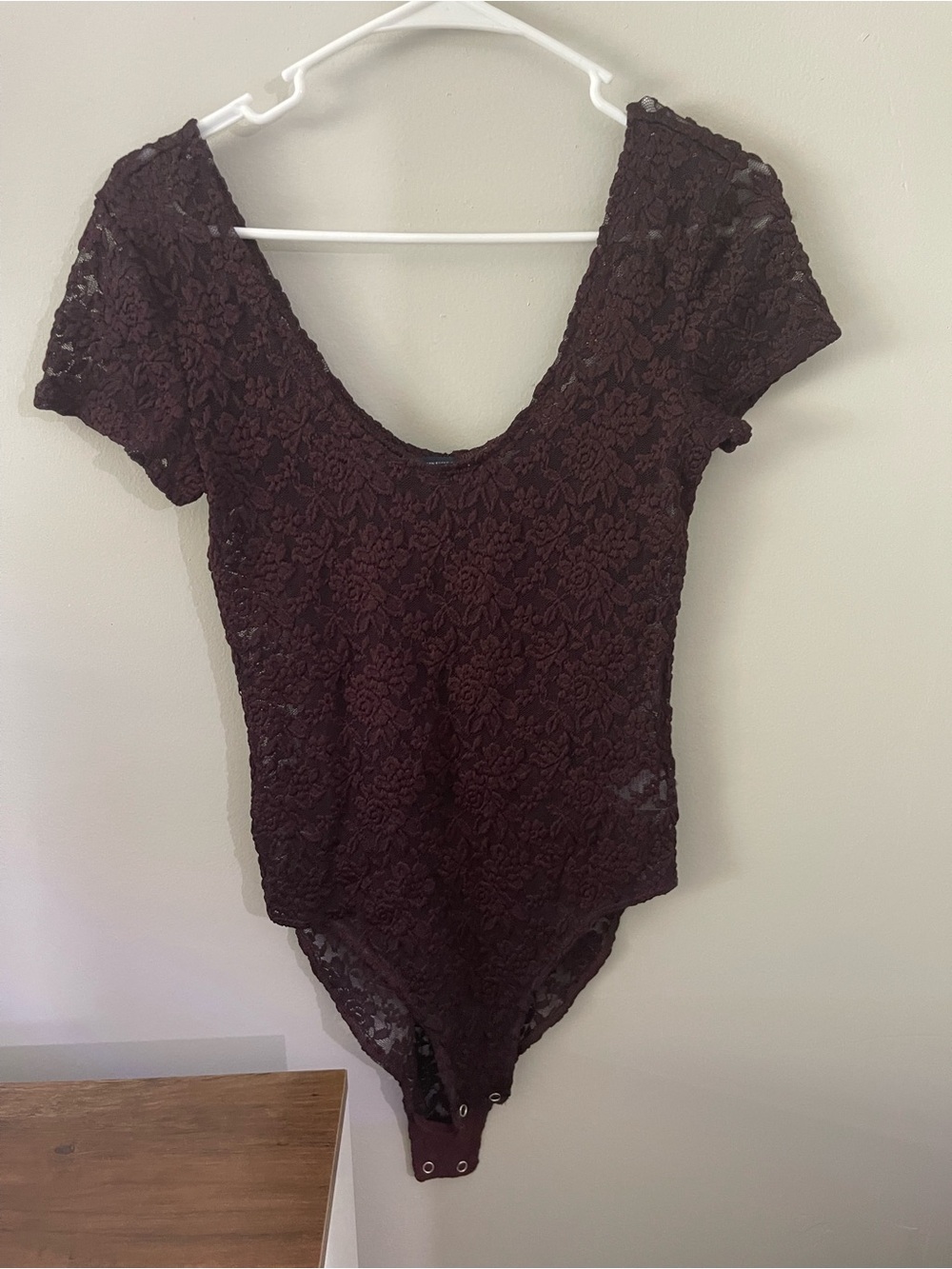 Lace Scoop-Back Bodysuit - Deep Burgundy